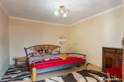 Casă de închiriat cu 4 camere în Pârneava – mobilat...