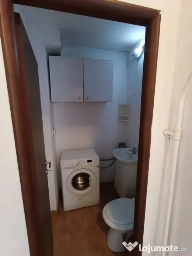 Apartament 3 camere, decomandat, langa Mall Vitan