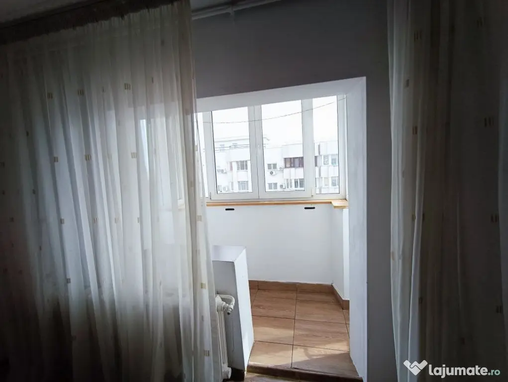 Apartament 3 camere, decomandat, langa Mall Vitan