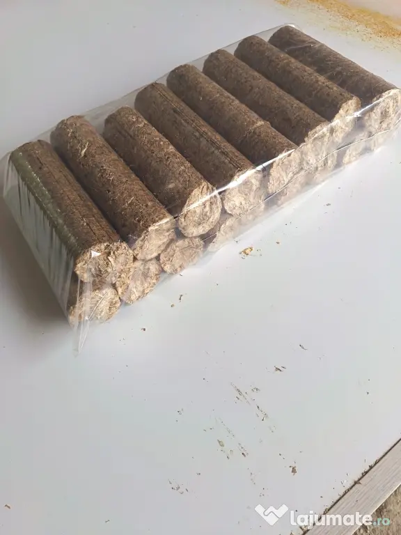 Vand Brichete Rotunde Pline pentru Foc
