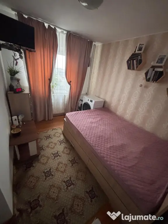 Vand apartament 2 camere, etaj 2 in cartierul 23 Tulcea