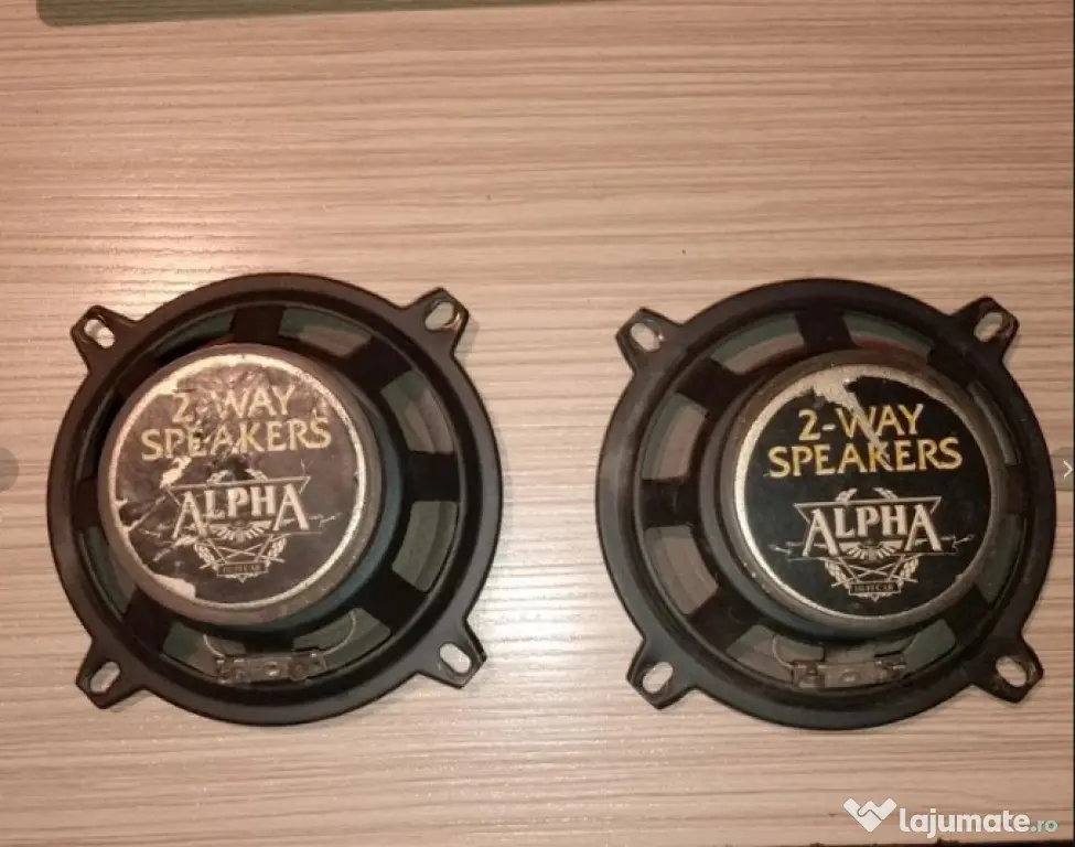Set 2 difuzoare auto ALPHA