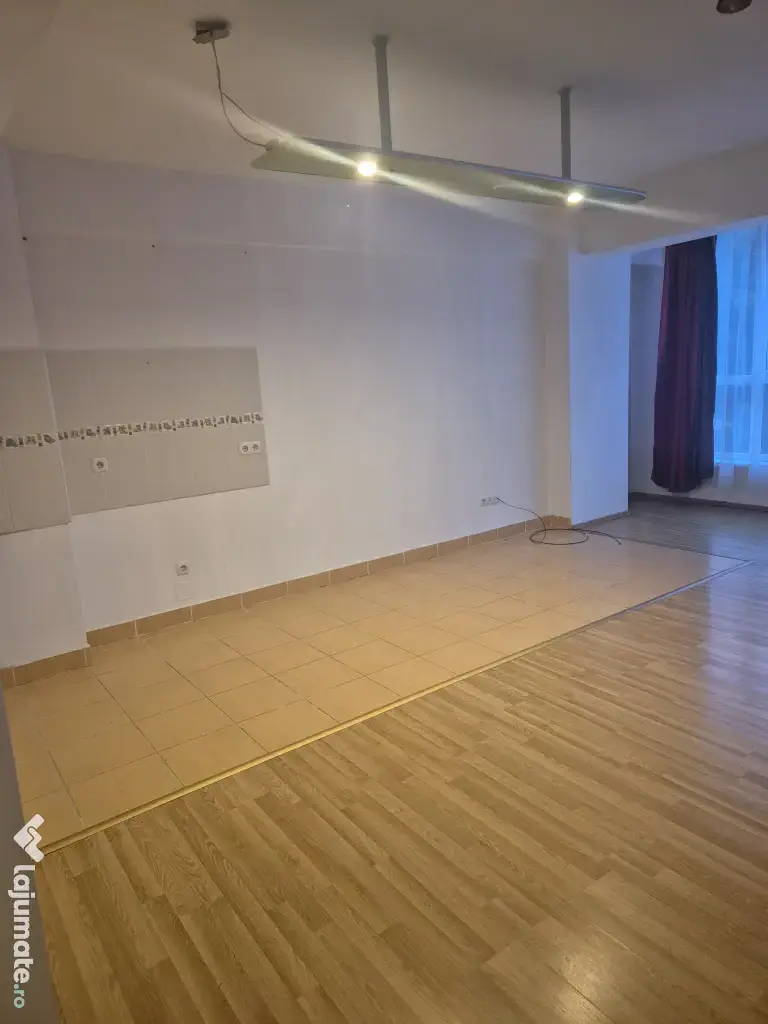 Studio 1 camera str. Lapusului