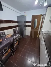 Apartament 3 camere, etaj 1, cartier George Enescu 
