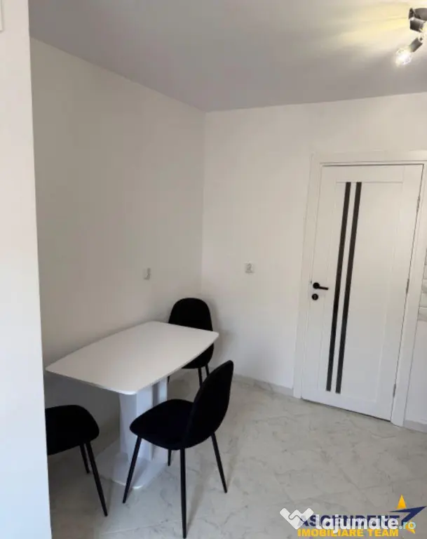 Apartament trei camere,Tractorul, Brasov