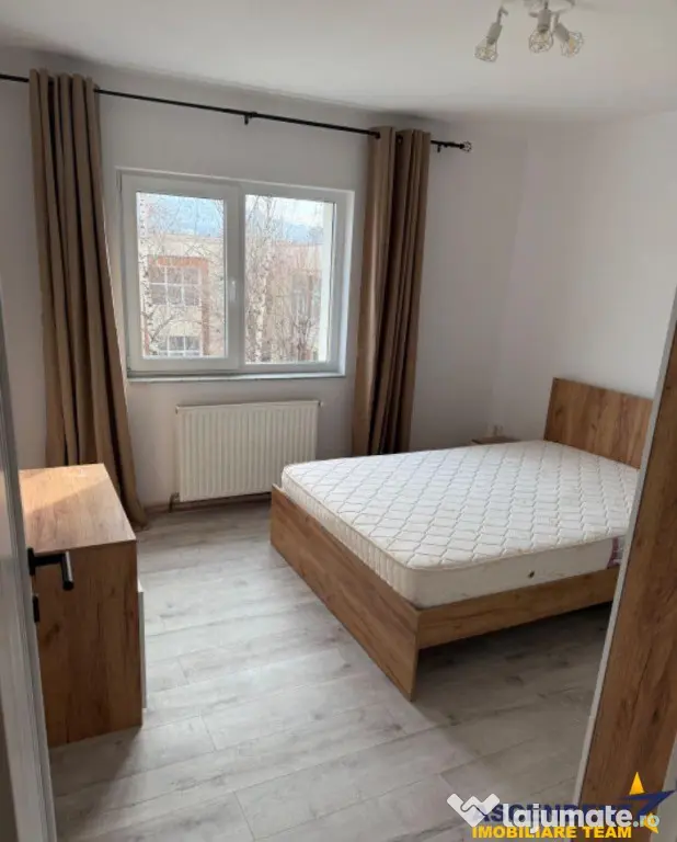 Apartament trei camere,Tractorul, Brasov