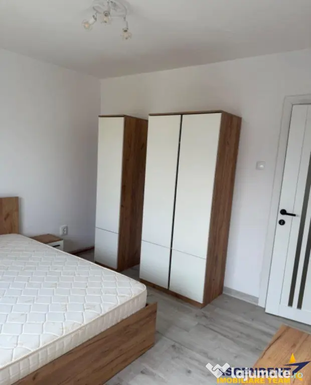 Apartament trei camere,Tractorul, Brasov