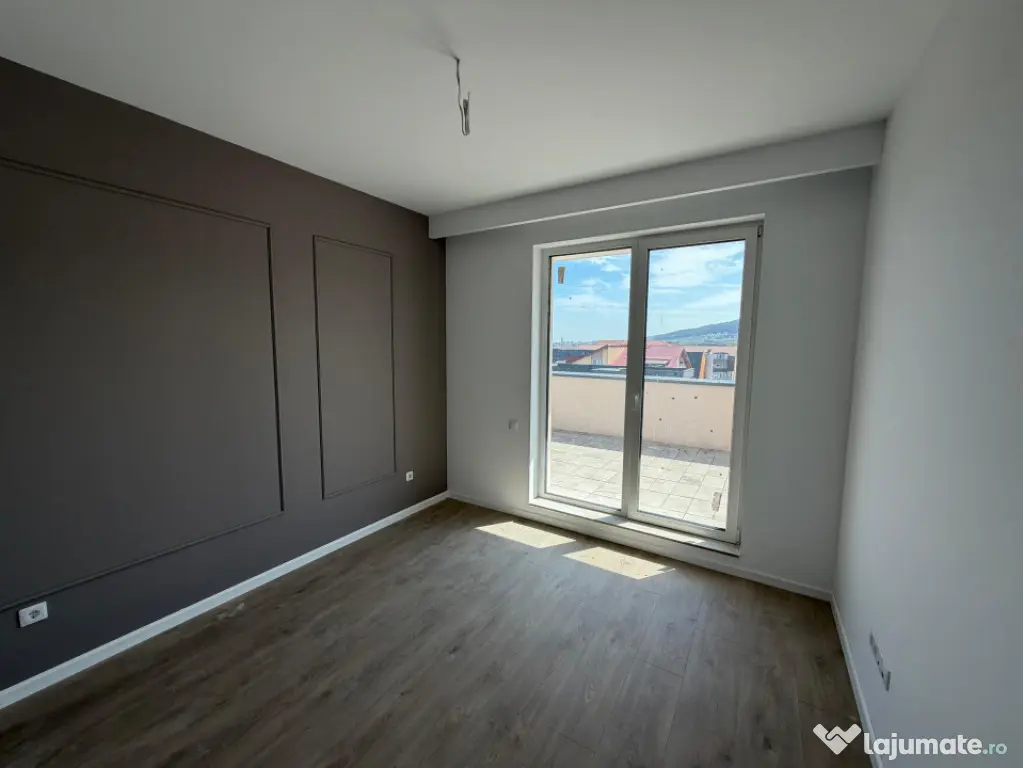 Penthouse de 3 camere, 81 mp, zona Cetății