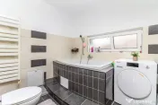Casa finisata tip duplex, GARAJ, 3 dormitoare, 2 bai, str. C 