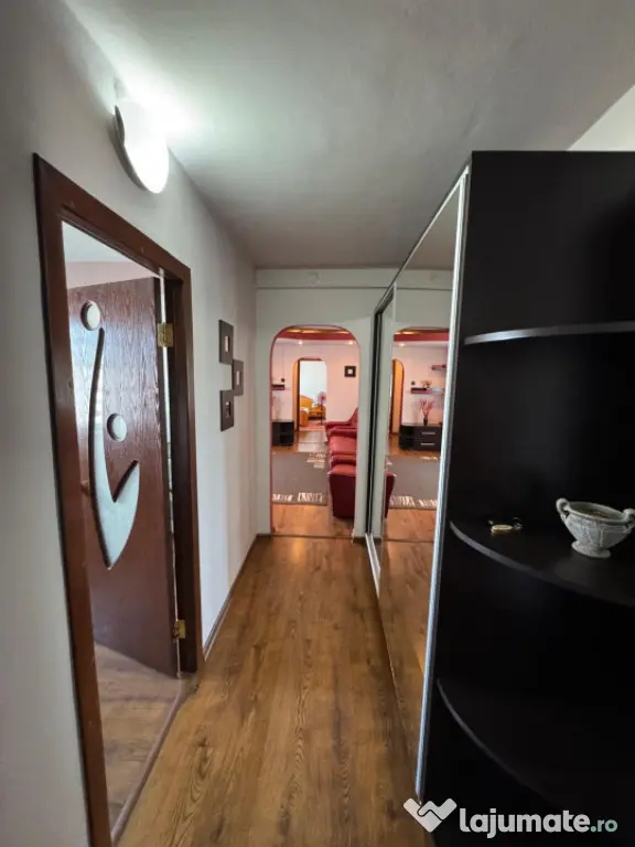 Apartamenr 2 camere semidecomandat Brazda