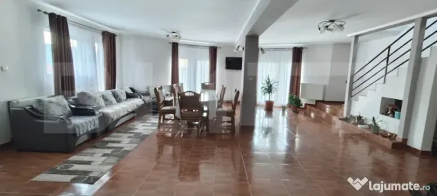 Casă de vanzare + teren generos de 7.238 mp | Ideal locuire
