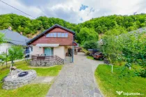 CASA cu TEREN generos , in linistea naturii