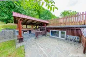 CASA cu TEREN generos , in linistea naturii