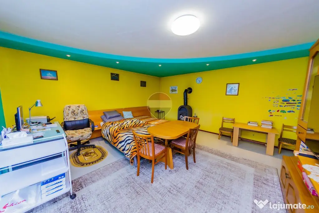 CASA cu TEREN generos , in linistea naturii