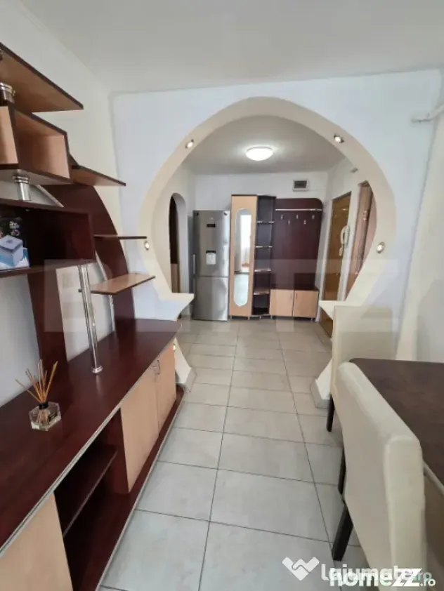 Apartament de închiriat cu 2 camere & balcon, semicentral-Z
