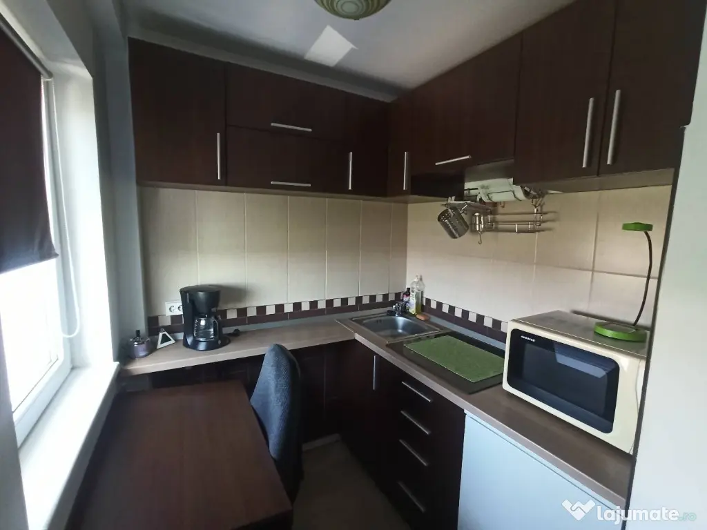 Închiriez apartament cu 1 camera stadion/complex