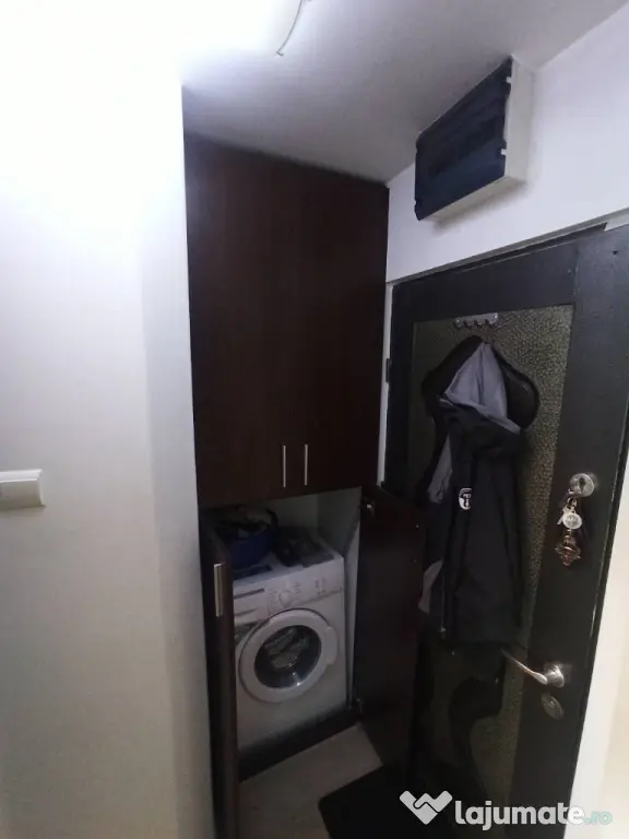 Închiriez apartament cu 1 camera stadion/complex