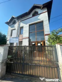 2 Birouri de Închiriat – 120 €/fiecare 