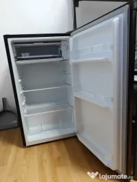 Frigider cu o usa NEI MR-101 B, Volum 90 litri, H 83 cm, 20 Kg, Negru