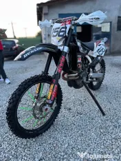 Motocicleta Cross honda cr280f 