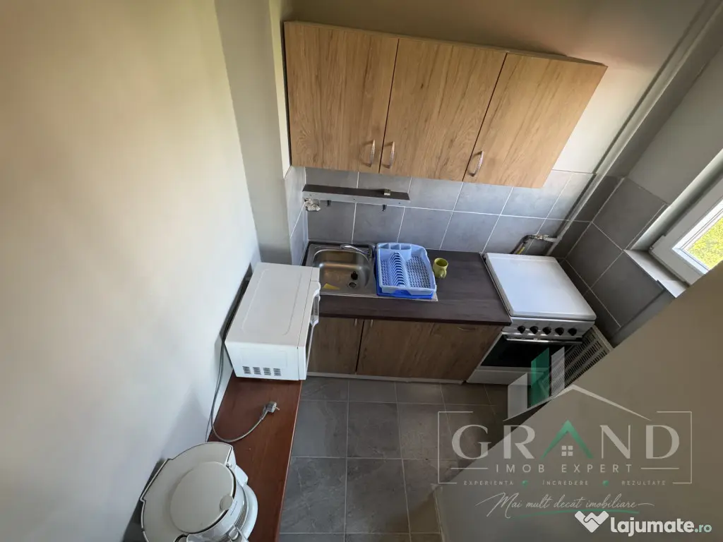 Garsonieră | Balcon închis | Etaj intermediar | Mărăști