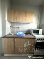 Garsonieră | Balcon închis | Etaj intermediar | Mărăști