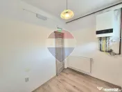 Spațiu comercial sau pentru birou de închiriat în zona centrală Arad. 