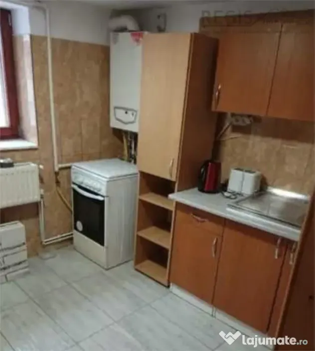 Garsoniera decomandata in zona linistita si accesibila SCHEI