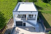 Vilă CIURBEȘTI | 4 camere, 200 mp utili, 1000 mp teren,...