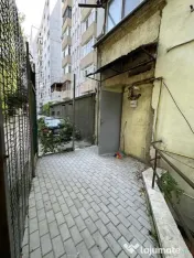 %0 Comision Spatiu la gura de metrou Gara de Nord de inchiri