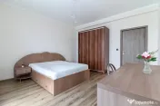 Casa LA CHEIE cu 5 camere si 4 bai, Buna Ziua, 200 mp, aproa