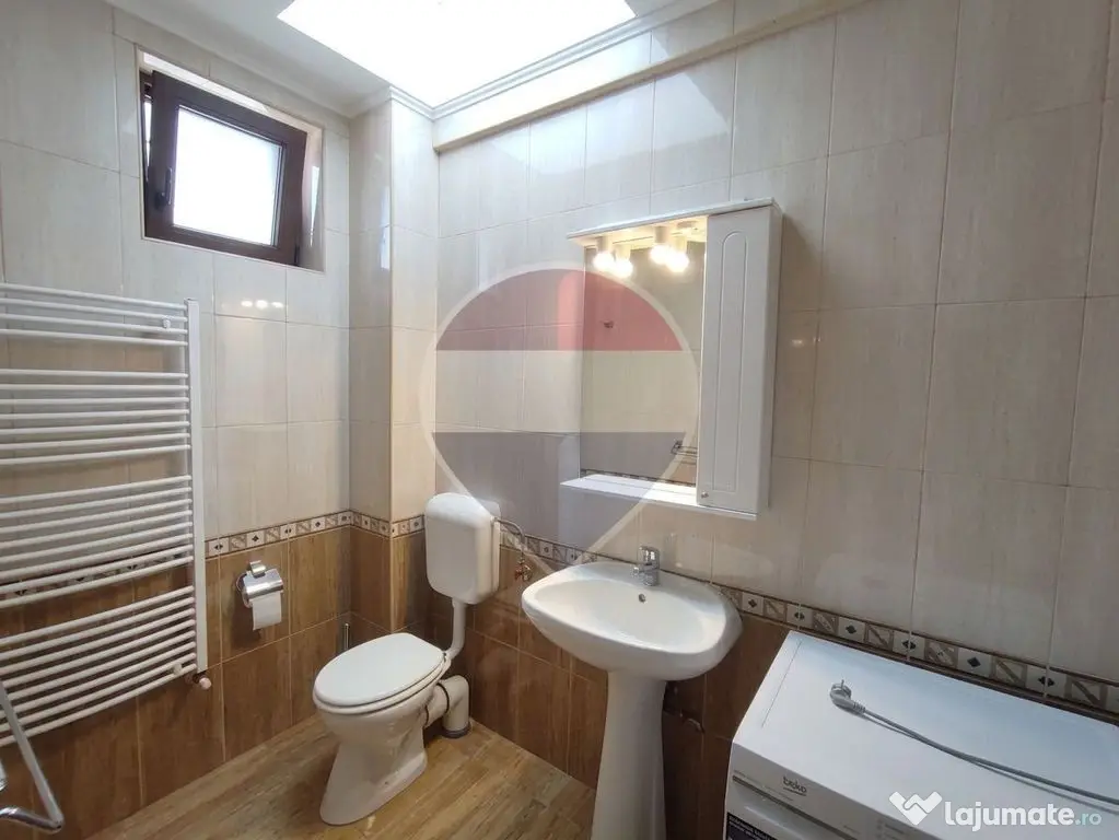 De închiriat casă duplex, 4 camere - Cantemir, Str. Lug... - Oradea (Bihor)