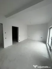 Casă tip duplex modernă, terase panoramice, în zona rezid 