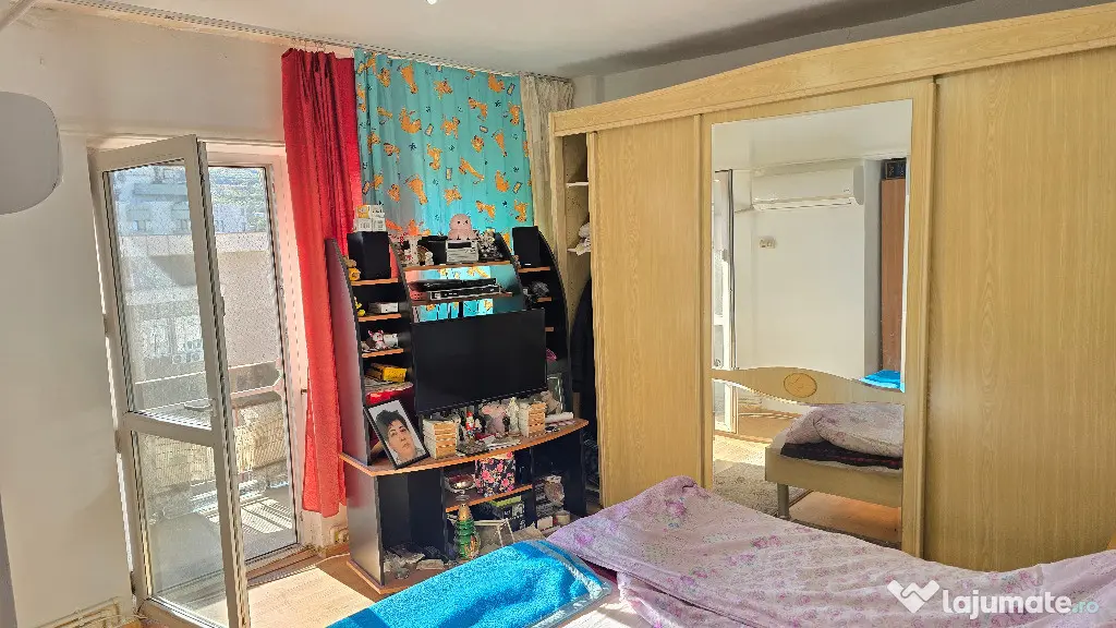 Vand apartament cu o camera in Deva, ultracentrala (Decebal, Ulpia) - Deva (Hunedoara)