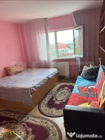 Garsonieră decomandată, renovată | Tractorul | Pet Friend