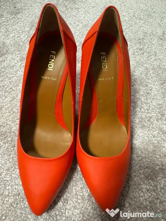 Pantofi Fendi dama noi