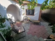 Faleza nord - casa la 500 m de plaja 
