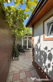 Faleza nord - casa la 500 m de plaja 