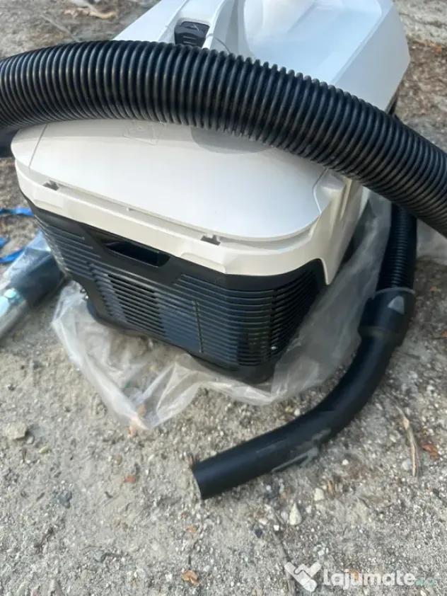 Aspirator cu filtrare prin apa KARCHER DS 6
