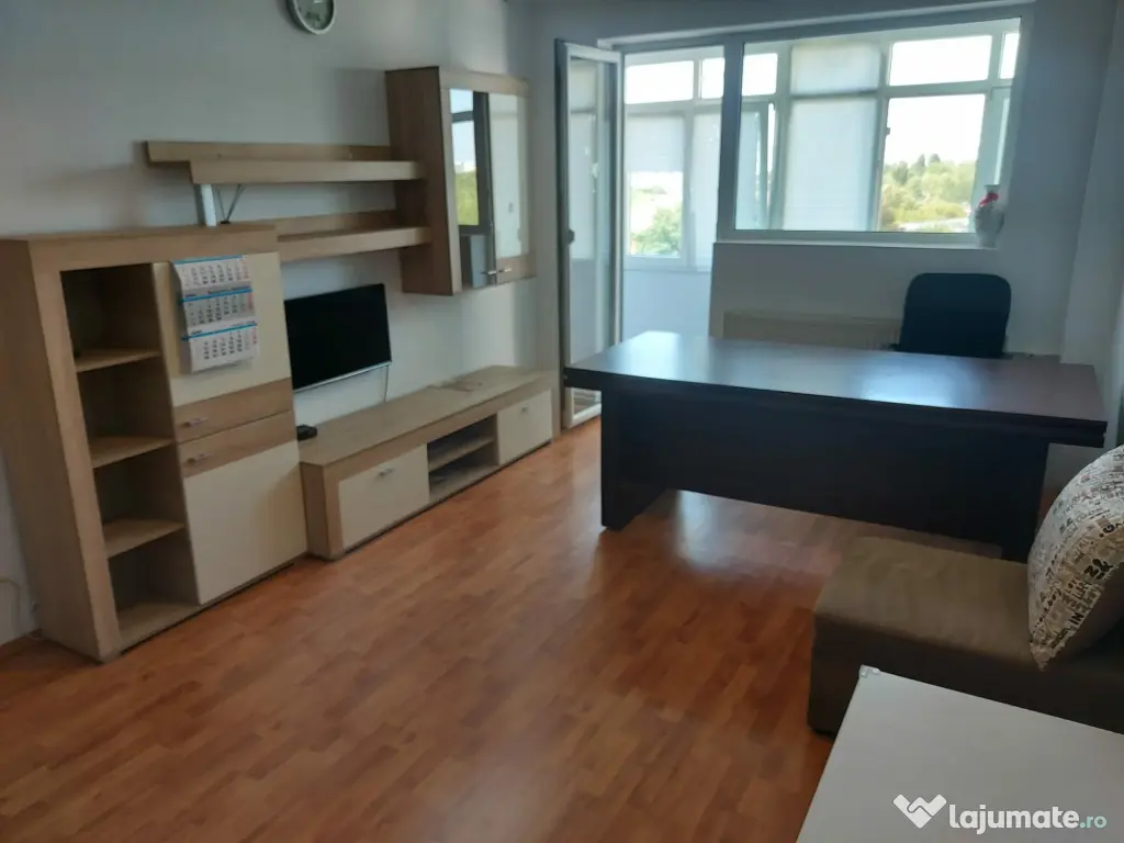 Inchiriez apartament 2 camere sector 4 Complex Uioara