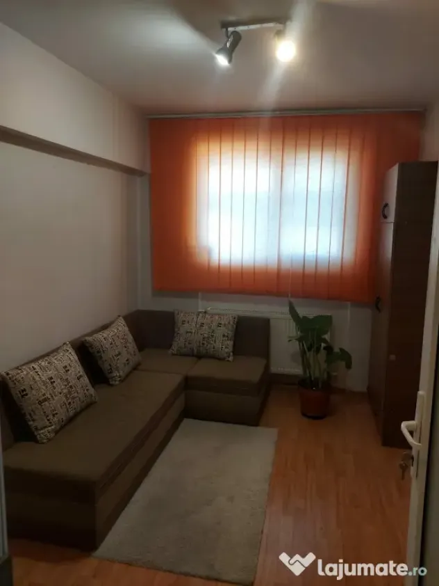 Inchiriez apartament 2 camere sector 4 Complex Uioara