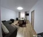 Apartament de 3 camere, semidecomandat, in zona Centru