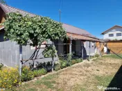 Casa locuibila 81 mp cu teren in suprafata de 400mp in loc B