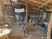 Casa locuibila 81 mp cu teren in suprafata de 400mp in loc B
