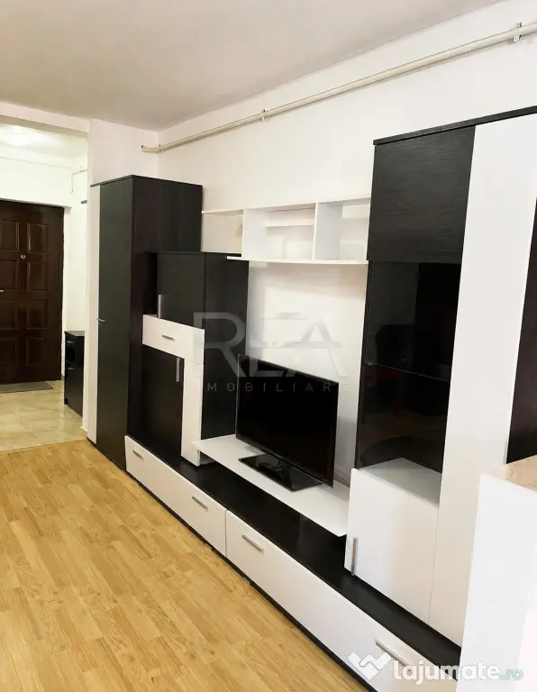 Garsonieră spațioasă, 43 mp | Centrală proprie | Parc Se - Bucuresti (Bucuresti-Ilfov)
