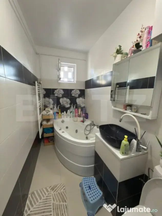 Apartament 2 camere, 44mp -Zona VEST - Ploiesti (Prahova)