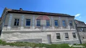 Casă cu 3 camere de vânzare în zona centrala comison 0... 