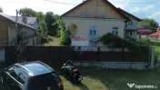 Casă cu teren zona Parc Soveja 