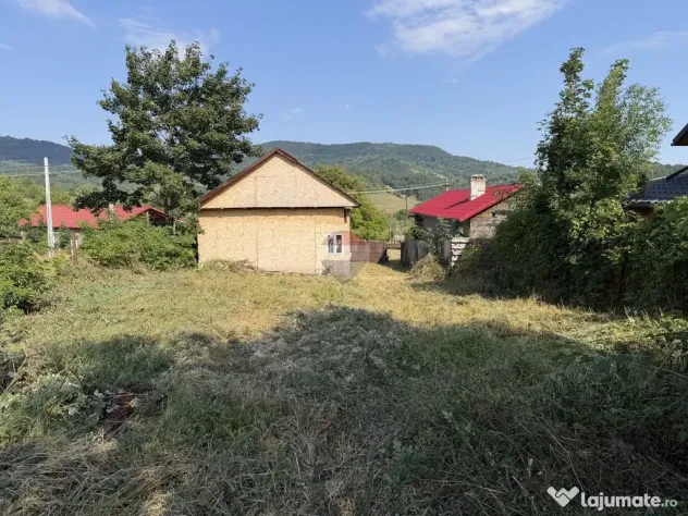 Casă cu teren zona Parc Soveja - Soveja (Vrancea)