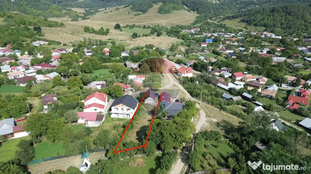Casă cu teren zona Parc Soveja - Soveja (Vrancea)